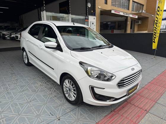 FORD KA 1.5 TI-VCT FLEX TITANIUM SEDAN AUTOMÁTICO